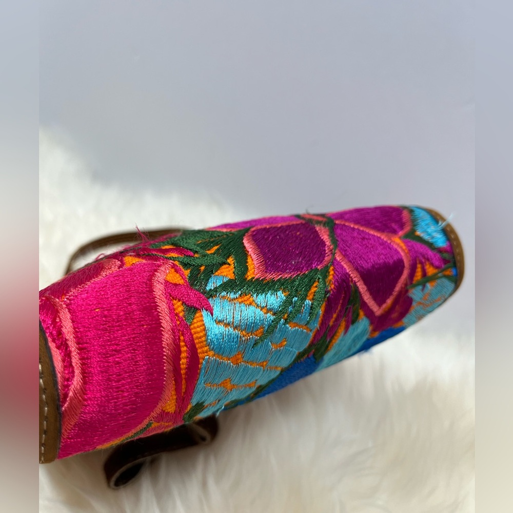 Boho Handcrafted in Guatemala Vibrant Embroidered & Leather Floral Crossbody - Picture 7 of 12